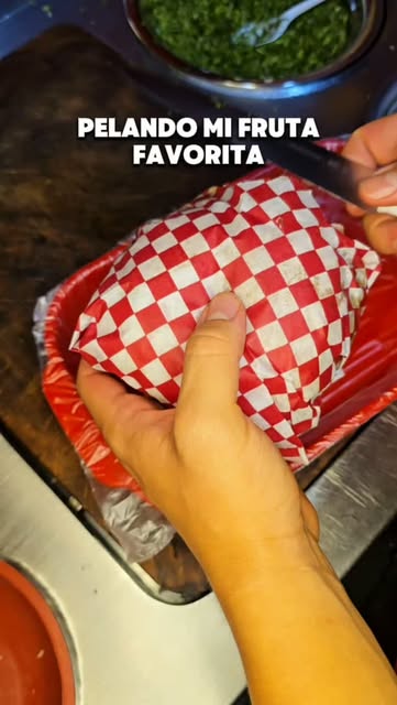 Detrás de cámaras en la cocina - Mi Reina Birriería
